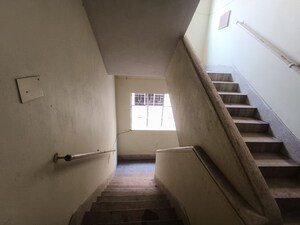 Staircase in 4 BHK Apartment at Kolkatta Gpo – for Sale