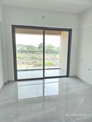 Room in 2 BHK Apartment at Oxy Beaumonde, Viman Nagar – for Rent