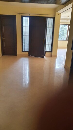 Room in 3 BHK Builder Floor at Malviya Nagar – for Sale