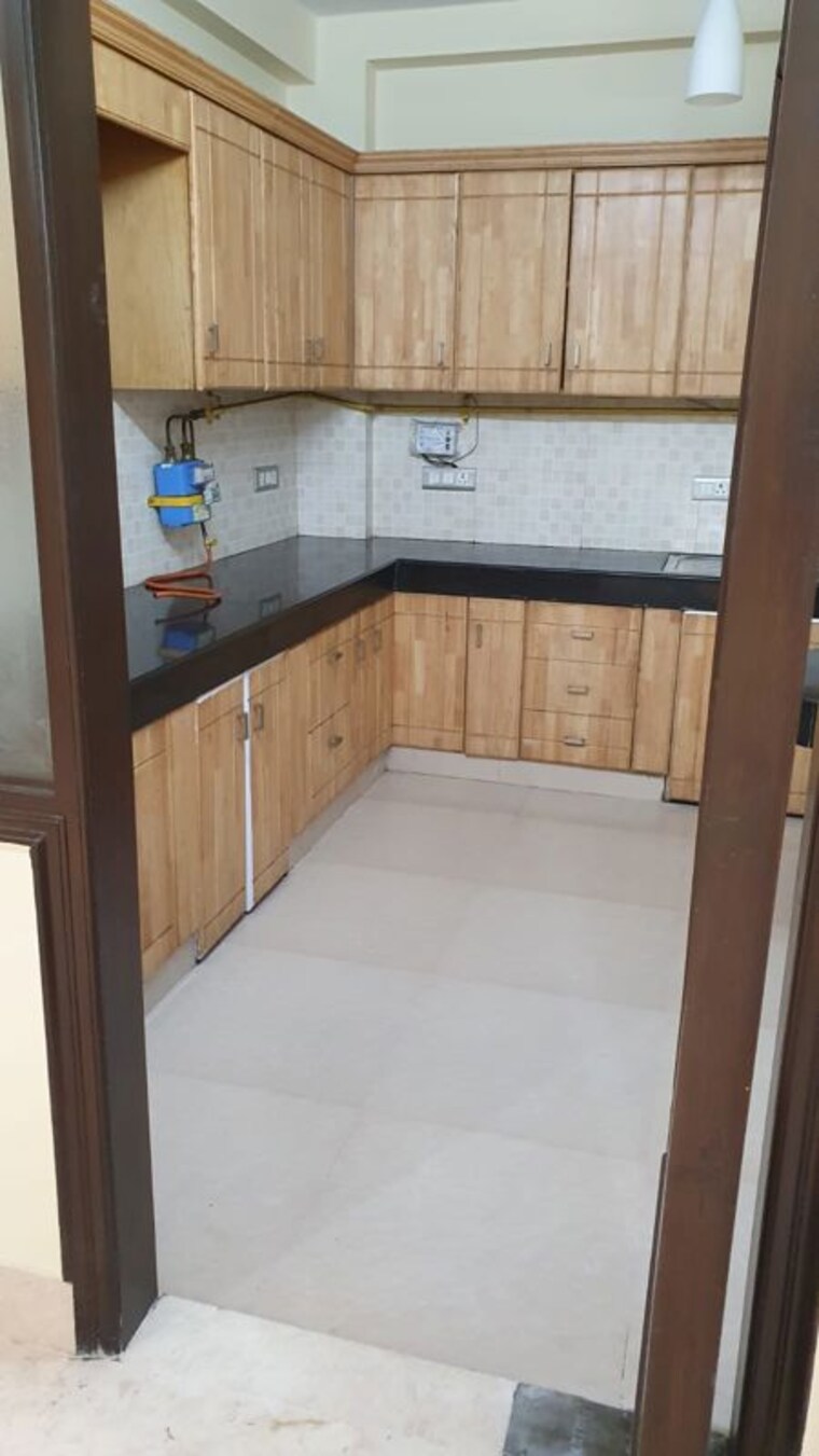 Kitchen, malviya nagar 3 Bedroom 200 Sq.Ft. Builder Floor In Malviya Nagar Delhi 10731101