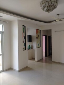 2 BHK +Apartment For Rent in Prateek Wisteria
