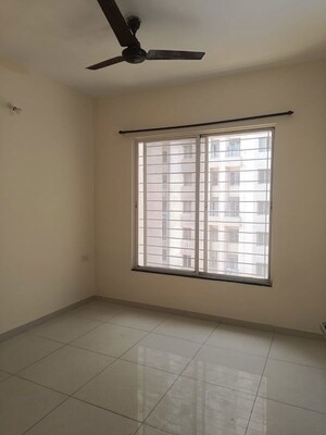 Room in 2.5 BHK Apartment at Vilas Javdekar Prudentia Towers, Wakad – for Rent