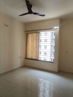 Room in 2.5 BHK Apartment at Vilas Javdekar Prudentia Towers, Wakad – for Rent