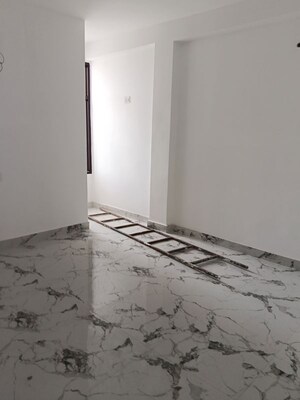 Room in 2 BHK Builder Floor at Neb Sarai – for Rent