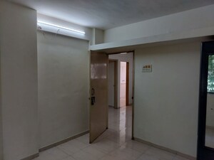 Room in 3 BHK Apartment at Morya Giri Apartment, Pimple Nilakh – for Rent