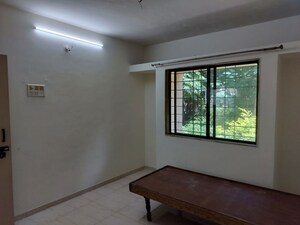 Room in 3 BHK Apartment at Morya Giri Apartment, Pimple Nilakh – for Rent