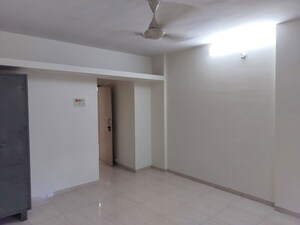 Room in 3 BHK Apartment at Morya Giri Apartment, Pimple Nilakh – for Rent