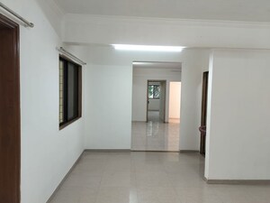 Room in 3 BHK Apartment at Morya Giri Apartment, Pimple Nilakh – for Rent