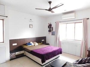 Bedroom in 2 BHK Apartment at Kumar Sophronia, Kalyani Nagar – for Rent