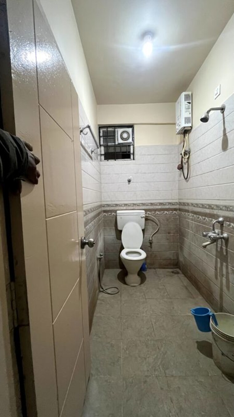 Bathroom, rr-residency-kr-puram 2 Bedroom 1149 Sq.Ft. Apartment In Kr Puram Bangalore 10731059
