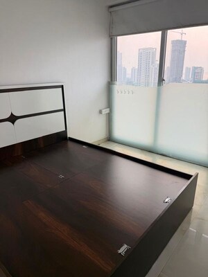 Room in 2 BHK Apartment at Ruparel Iris, Matunga West – for Rent