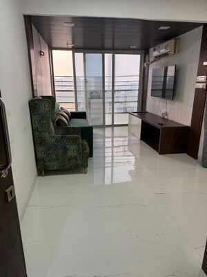 Team Area in 2 BHK Apartment at Ruparel Iris, Matunga West – for Rent