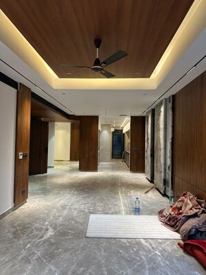 Bedroom in 4 BHK Builder Floor at Unitech Greenwood City Apartment, Sector 45 – for Rent