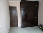 1 Rk  +  600 Sq.Ft. Apartment in Sector 16
