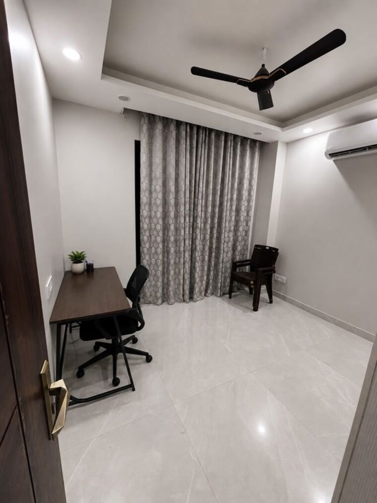 Team Area, central-park-flower-valley  180 Sq.Ft. Builder Floor In Sohna Sector 33 Gurgaon 10731160