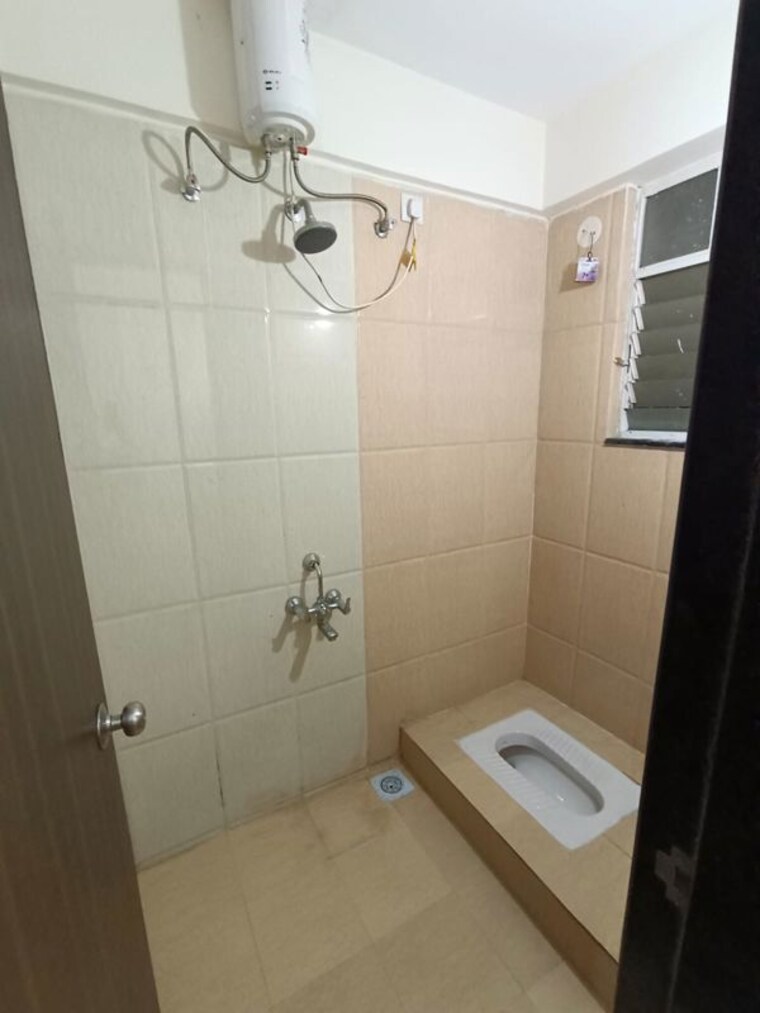Bathroom, jhamtani-ace-aurum 2 Bedroom 499 Sq.Ft. Apartment In Ravet Pune 10731197