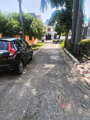Parking in  Plot at Vrindavan Colony – for Sale