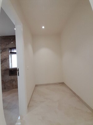 Furnished Amenities in 4 BHK Apartment at Adore Arpanam, Sector 83 – for Sale