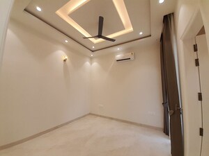 Room in 4 BHK Apartment at Adore Arpanam, Sector 83 – for Sale