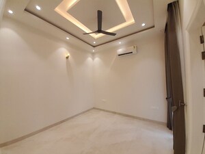 Room in 4 BHK Apartment at Adore Arpanam, Sector 83 – for Sale