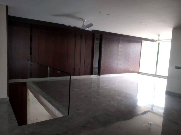 Kitchen, bptp-amstoria 6+ Bedroom 304 Sq.Yd. Builder Floor In Sector 102 Gurgaon 10731344