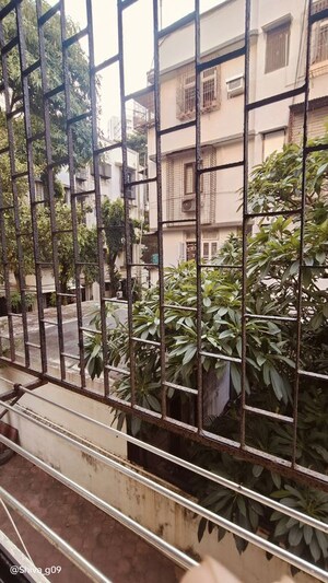 Balcony in 2 BHK Apartment at Kataria Colony, Dadar West – for Rent