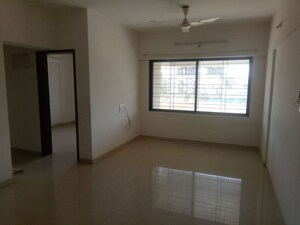 Room in 2 BHK Apartment at Vastushree Adrina, Mundhwa – for Sale