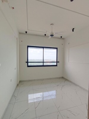 Bathroom in 2 BHK Apartment at Mahindra Nestalgia, Pimpri – for Rent