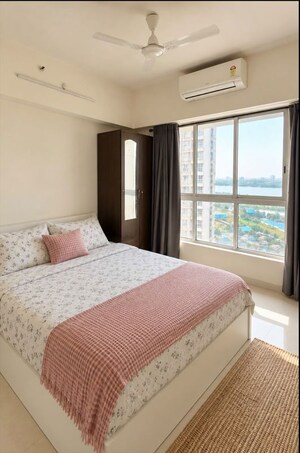 Bedroom in 2 BHK Apartment at Lodha Amara, Kolshet Road – for Rent
