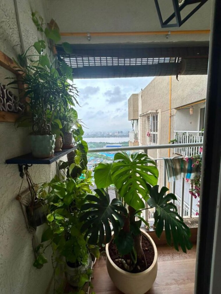 Balcony, lodha-amara 2 Bedroom 950 Sq.Ft. Apartment In Kolshet Road Thane 10731381