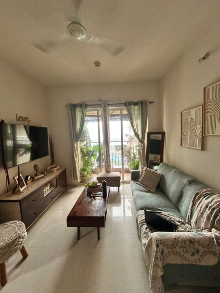 Living Room, lodha-amara 2 Bedroom 950 Sq.Ft. Apartment In Kolshet Road Thane 10731381