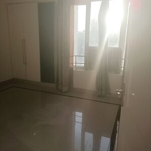Bathroom in 3 BHK Apartment at Orchid Petals, Sector 49 – for Rent