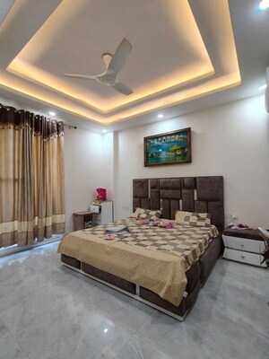 Bedroom in 4 BHK Apartment at BPTP Amstoria, Sector 102 – for Sale