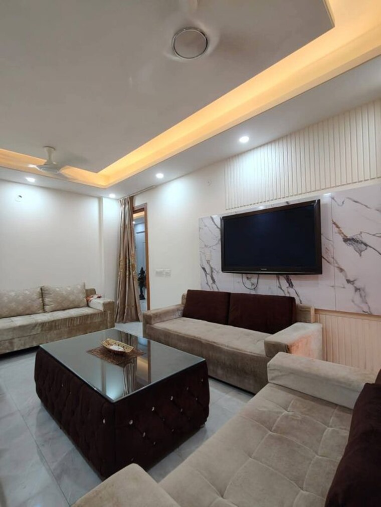 Living Room, bptp-amstoria 4 Bedroom 500 Sq.Yd. Apartment In Sector 102 Gurgaon 10731390
