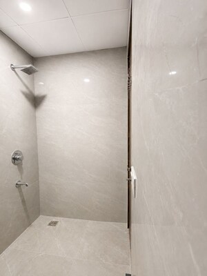 Room in 3 BHK Builder Floor at Sector 57 – for Rent