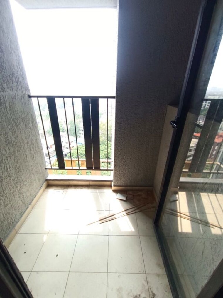 Balcony, mahindra-nestalgia 3 Bedroom 978 Sq.Ft. Apartment In Pimpri Pune 10731410