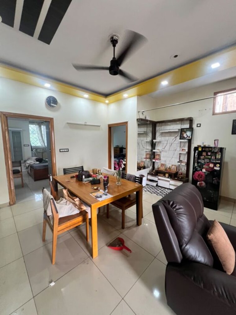 Gym, sector 57 3 Bedroom 2000 Sq.Ft. Builder Floor In Sector 57 Gurgaon 10731415