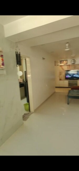 Team Area in 2 BHK Apartment at Rock House Worli, Worli – for Rent