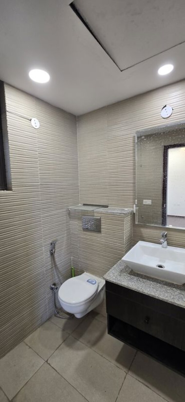 Bathroom, paras-dews 2 Bedroom 900 Sq.Ft. Apartment In Sector 106 Gurgaon 10731483
