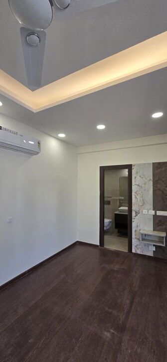 2 BHK Apartment For Rent in Paras Dews in Sector 106, Gurgaon