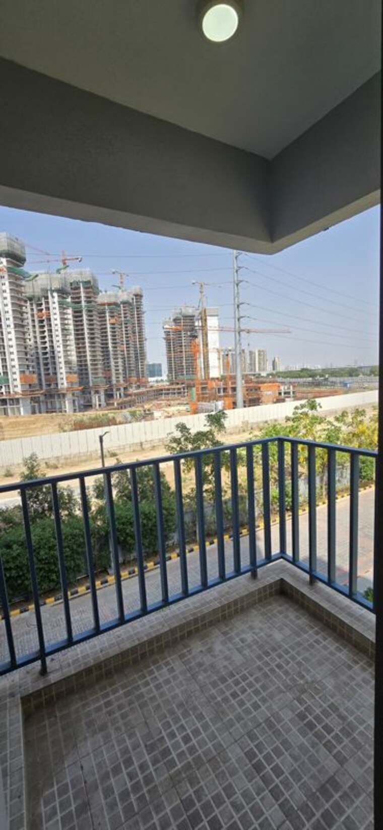 Balcony, paras-dews 2 Bedroom 900 Sq.Ft. Apartment In Sector 106 Gurgaon 10731483
