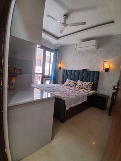 2 BHK +Builder Floor For Rent in Sector 48