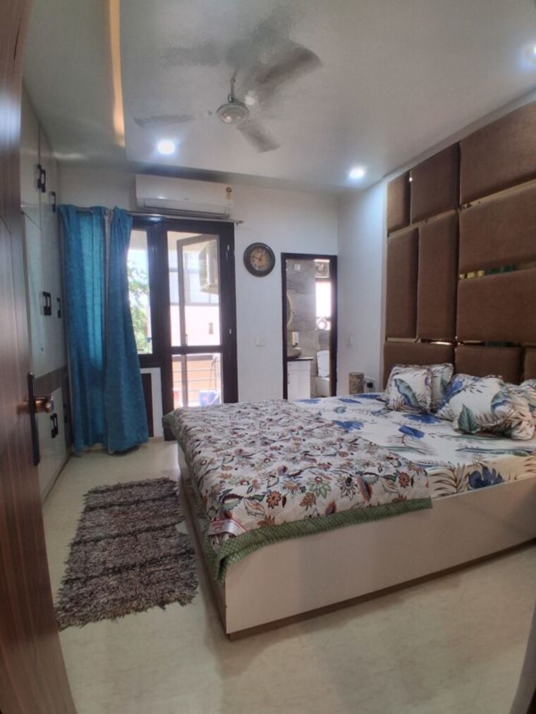 Living Room, sector 48 2 Bedroom 1800 Sq.Ft. Builder Floor In Sector 48 Gurgaon 10731497