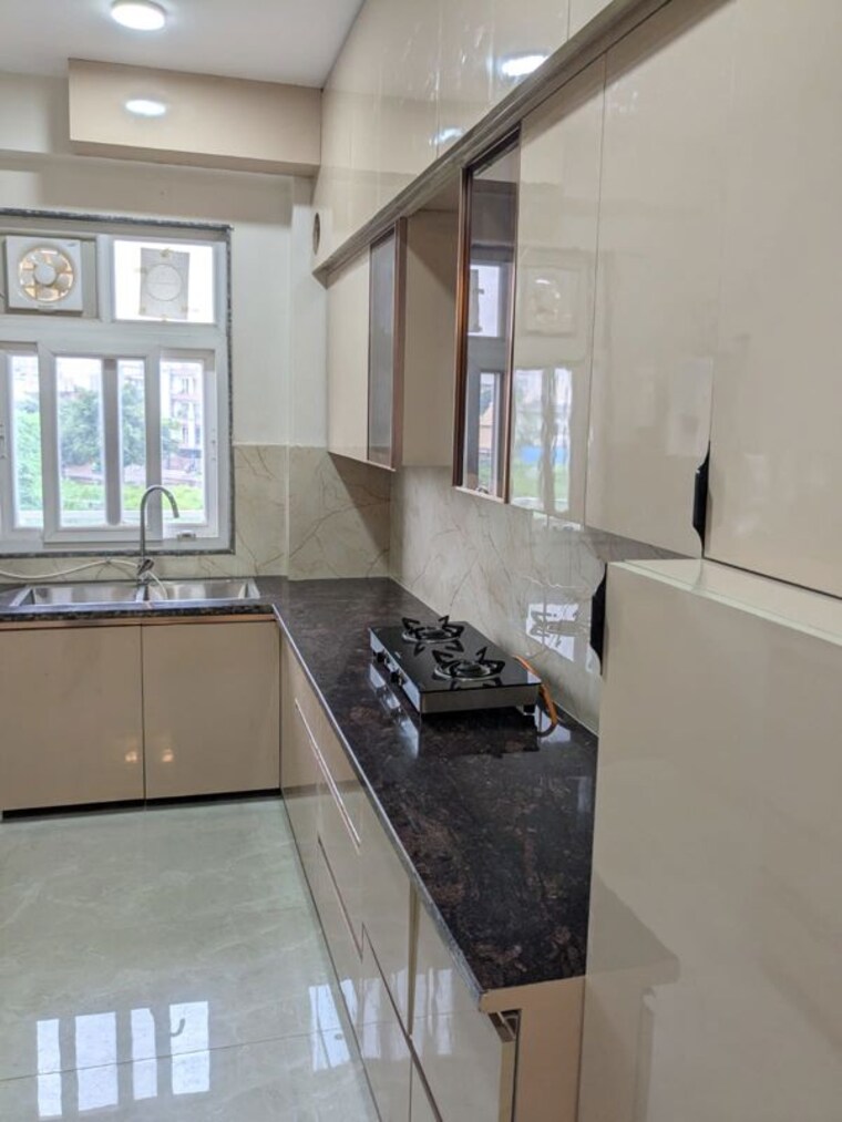 Kitchen, sector 57 3 Bedroom 2200 Sq.Ft. Builder Floor In Sector 57 Gurgaon 10731503