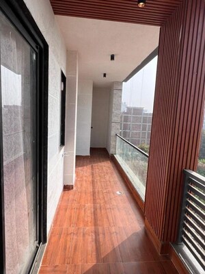 3 BHK Builder Floor For Rent in Sector 52