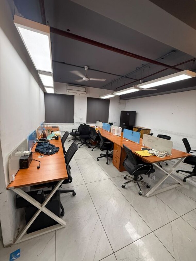 Team Area, sector 63 Commercial Office Space 1800 Sq.Ft. In Sector 63 Noida 10731508