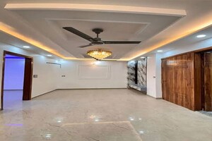 6+ BHK Villa For Sale in Janakpuri