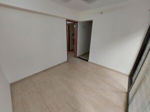 Room in 5 BHK Apartment at Mantra Montana Phase 6, Dhanori – for Rent