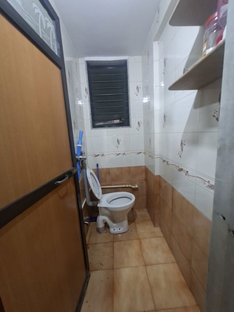 Bathroom, ekta-milan 1 Bedroom 565 Sq.Ft. Apartment In Borivali West Mumbai 10731521