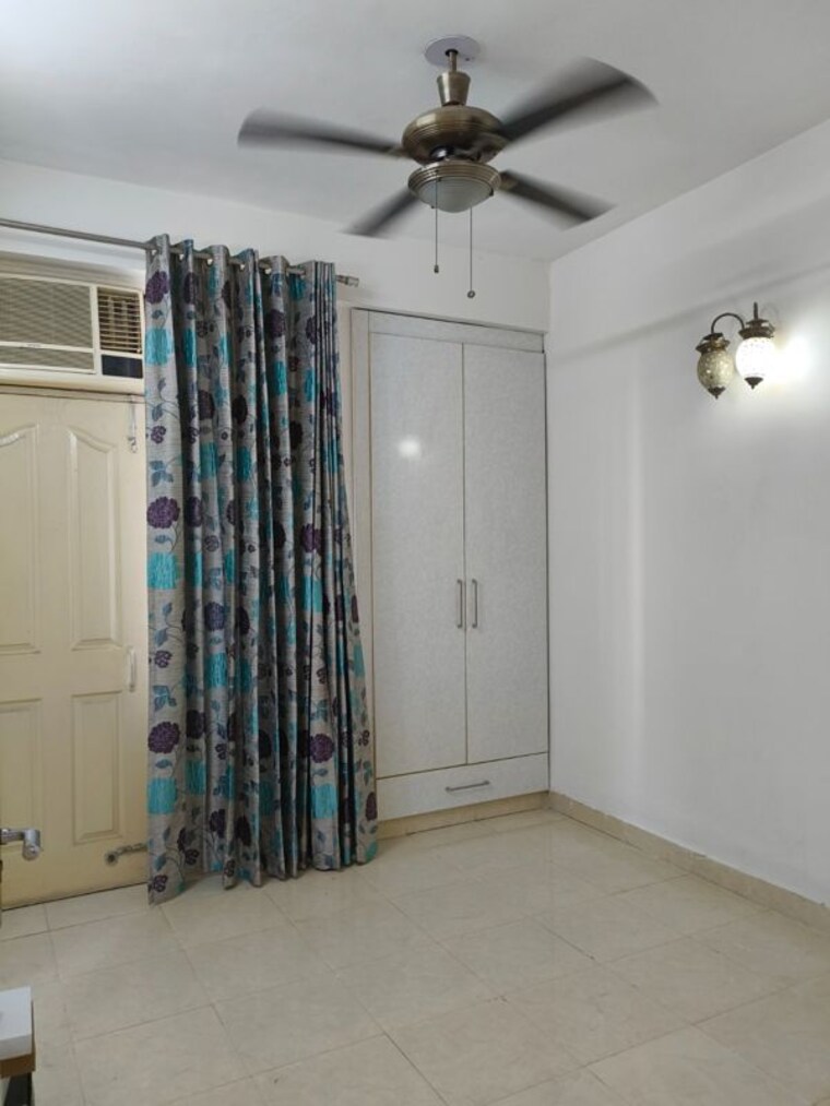 undefined, tulip-orange 2.5 Bedroom 1450 Sq.Ft. Apartment In Sector 70 Gurgaon 10731536